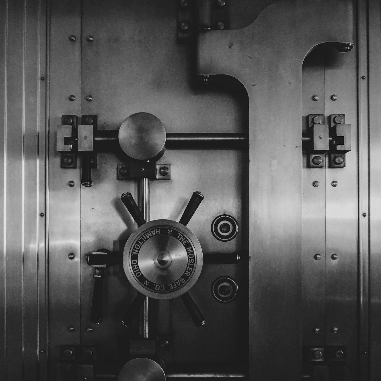 Watch Out: Ad Scammers are Impersonating Open Source Devs